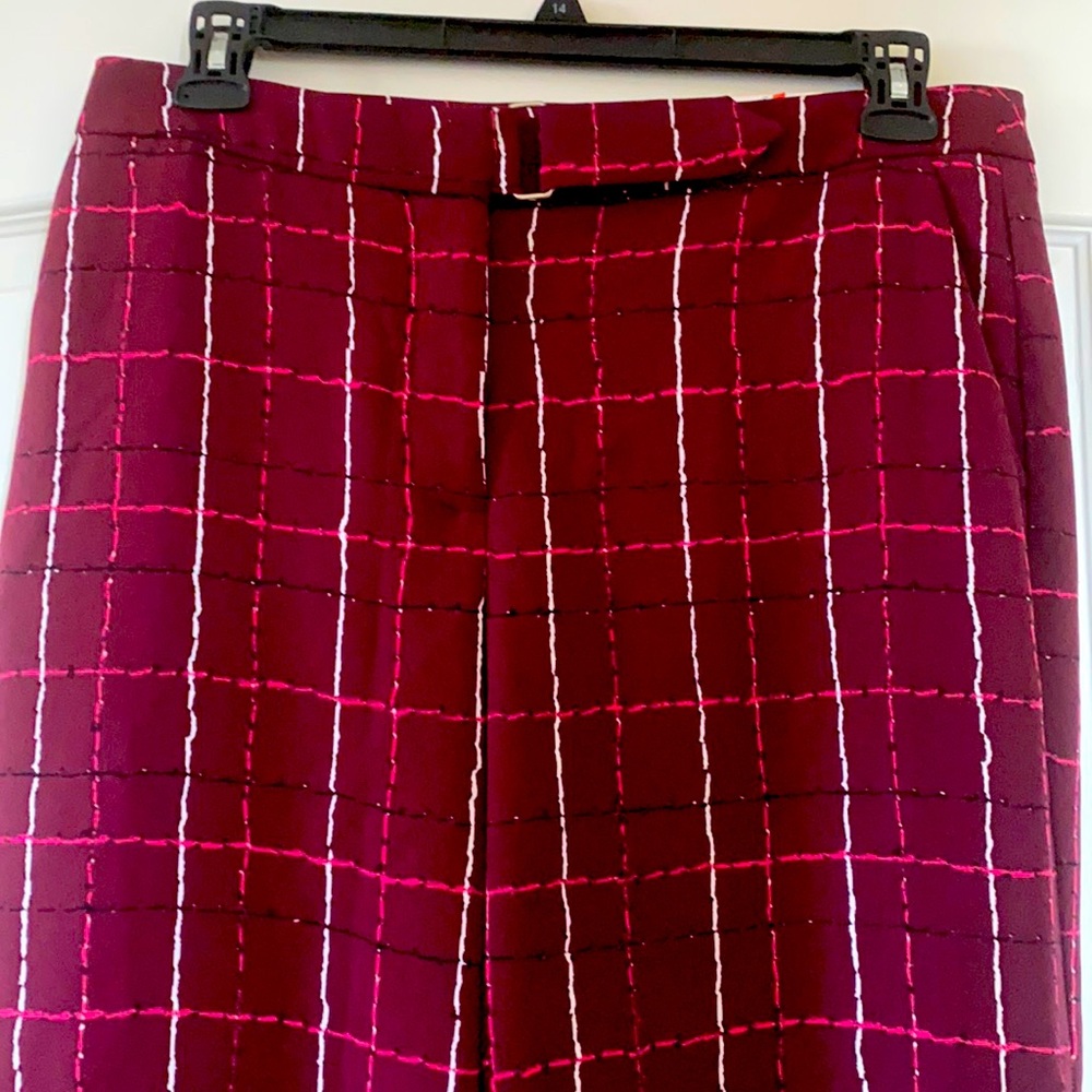 New Women’s Capri